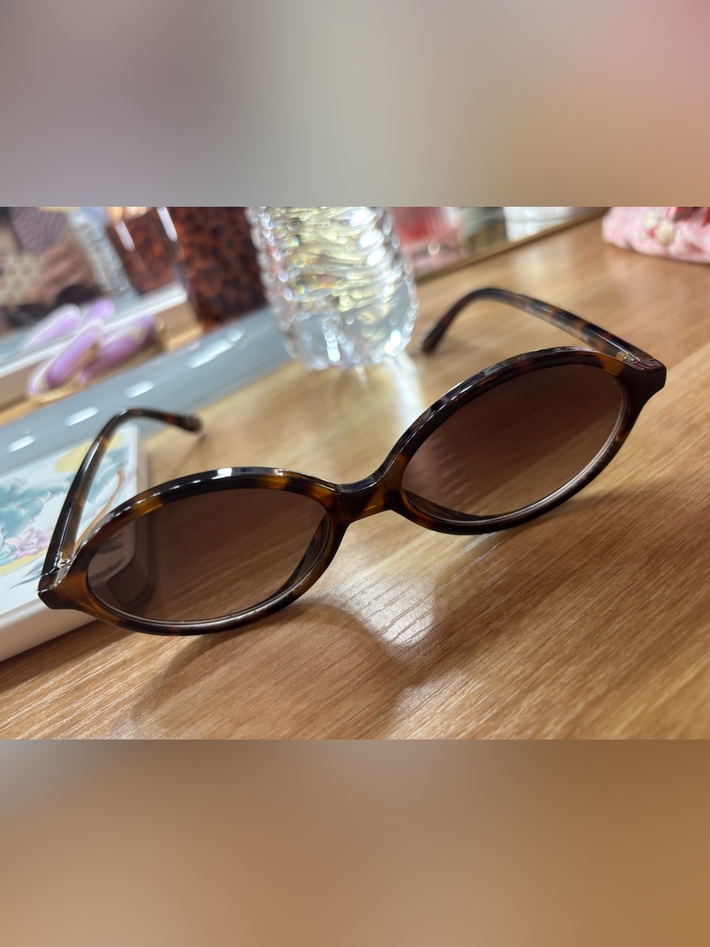 American Eagle Outfitters Tortoiseshell Oval Sunglasses with Brown Lenses